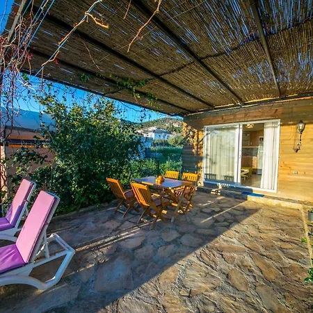 Soeguet Deniz Evi Daily Weekly Holiday home