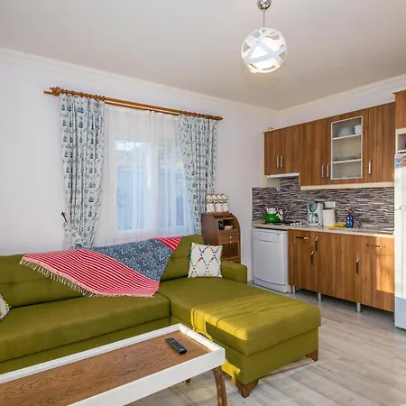 Holiday home Soeguet Deniz Evi Daily Weekly
