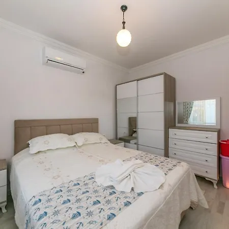 Soeguet Deniz Evi Daily Weekly